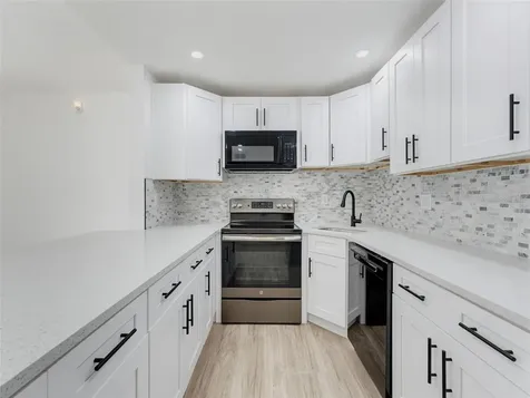 1261 Pine Ridge Circle W Tarpon Springs FL 34688