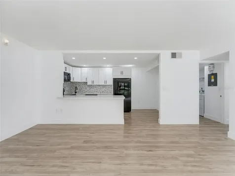 1261 Pine Ridge Circle W Tarpon Springs FL 34688