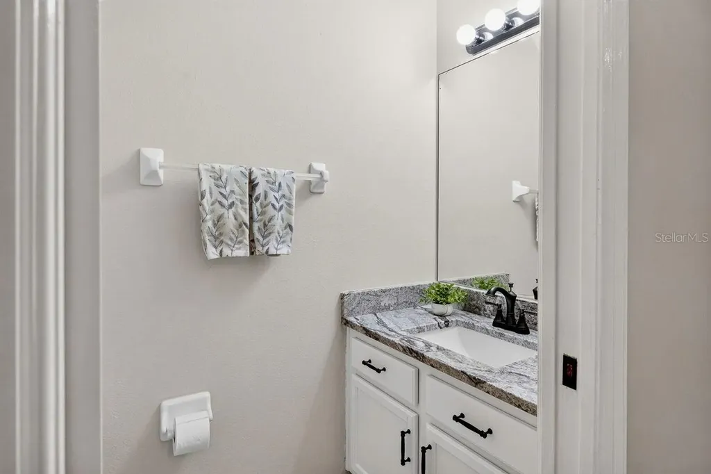 648 Spring Lake Circle Tarpon Springs FL 34688