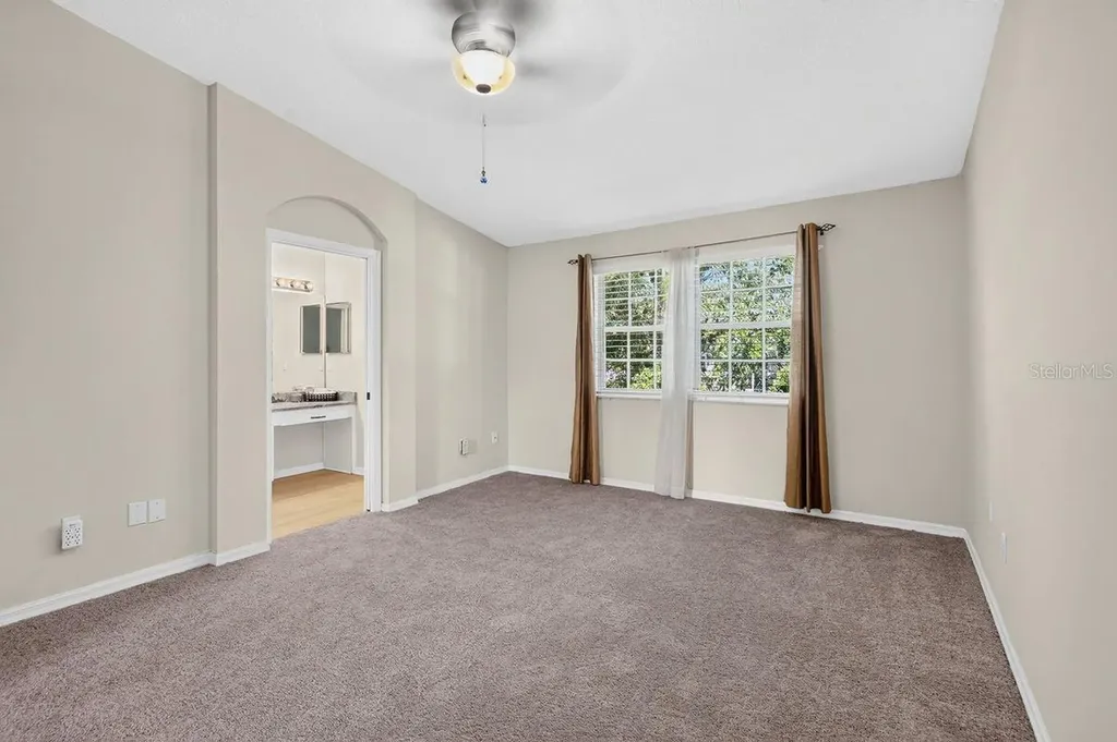 648 Spring Lake Circle Tarpon Springs FL 34688