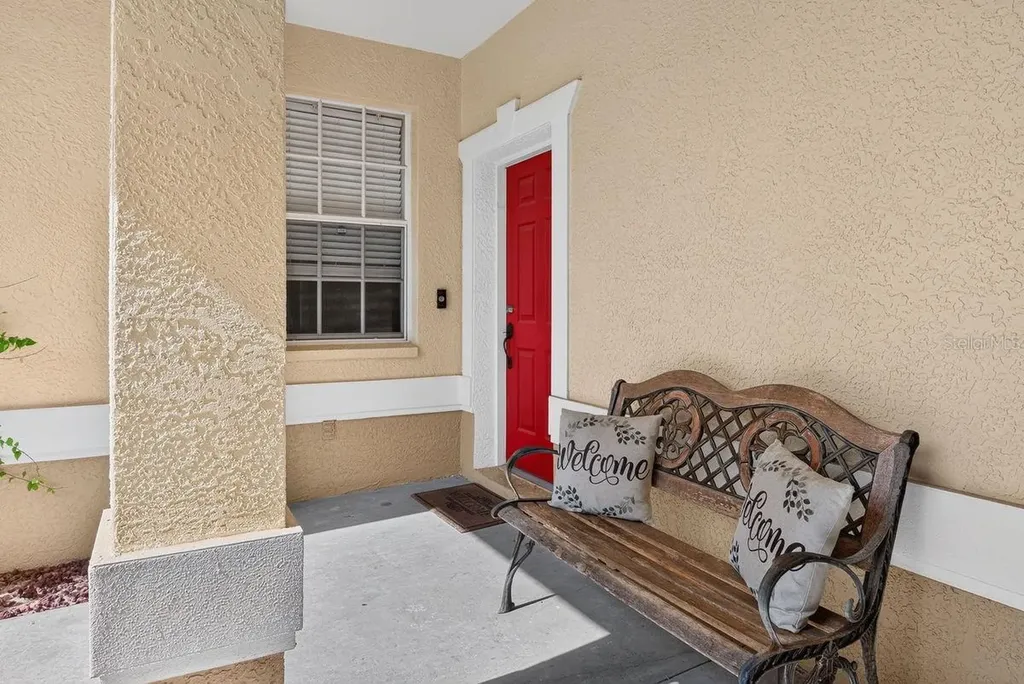 648 Spring Lake Circle Tarpon Springs FL 34688
