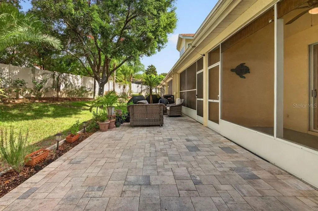648 Spring Lake Circle Tarpon Springs FL 34688