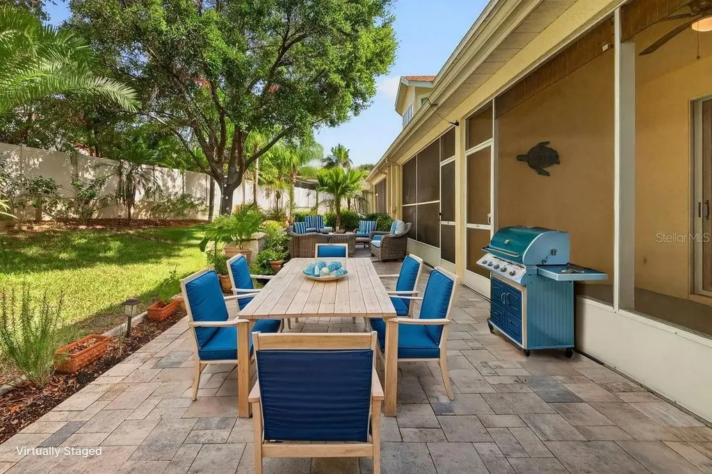 648 Spring Lake Circle Tarpon Springs FL 34688