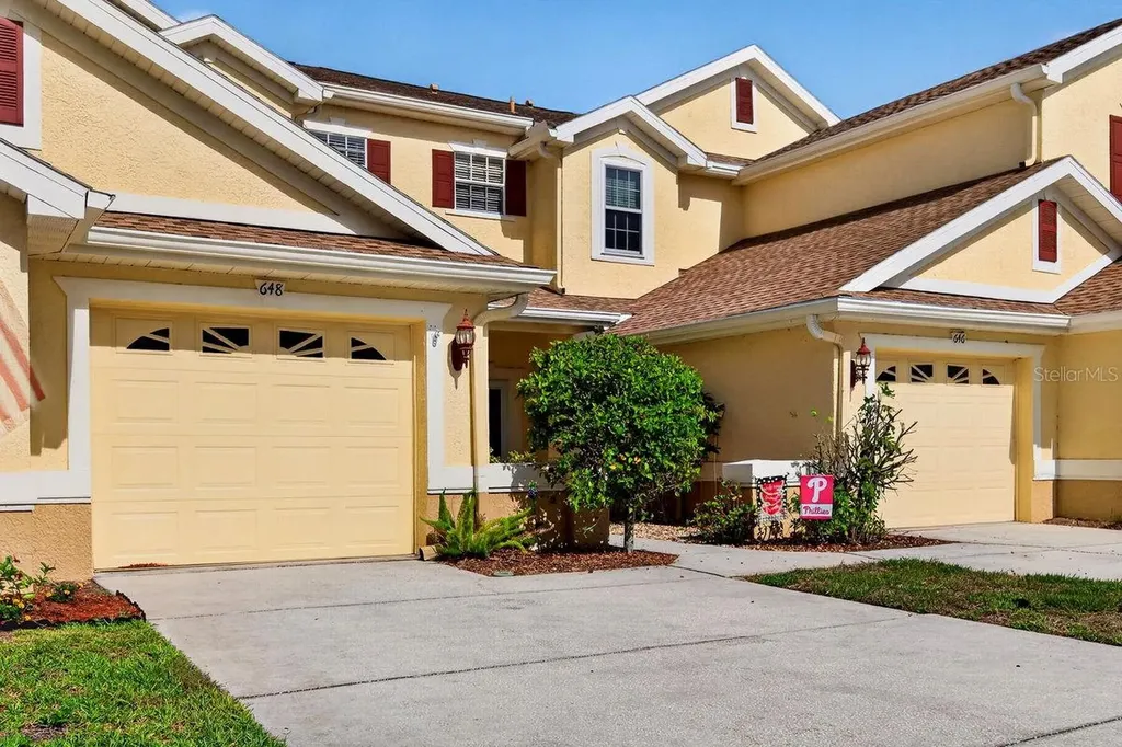 648 Spring Lake Circle Tarpon Springs FL 34688