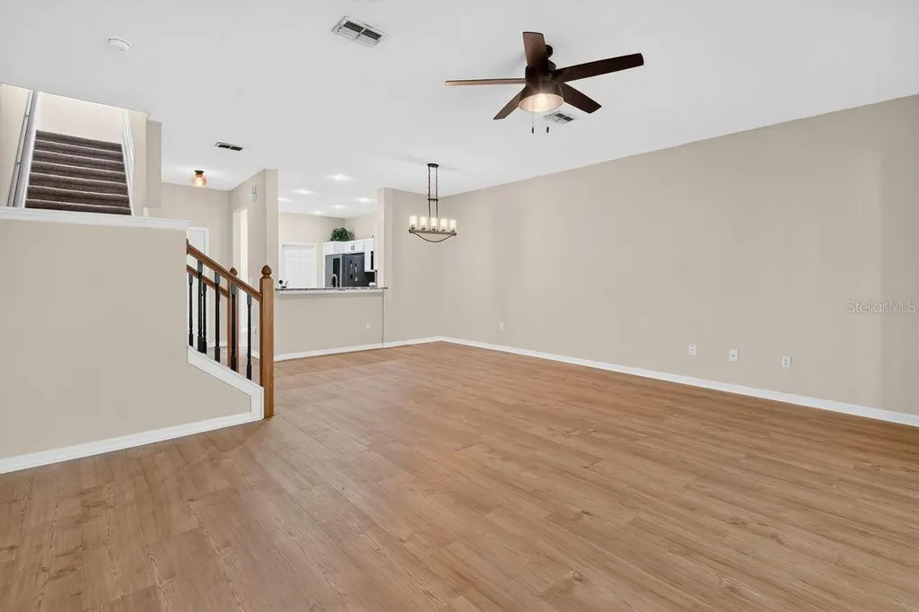 648 Spring Lake Circle Tarpon Springs FL 34688
