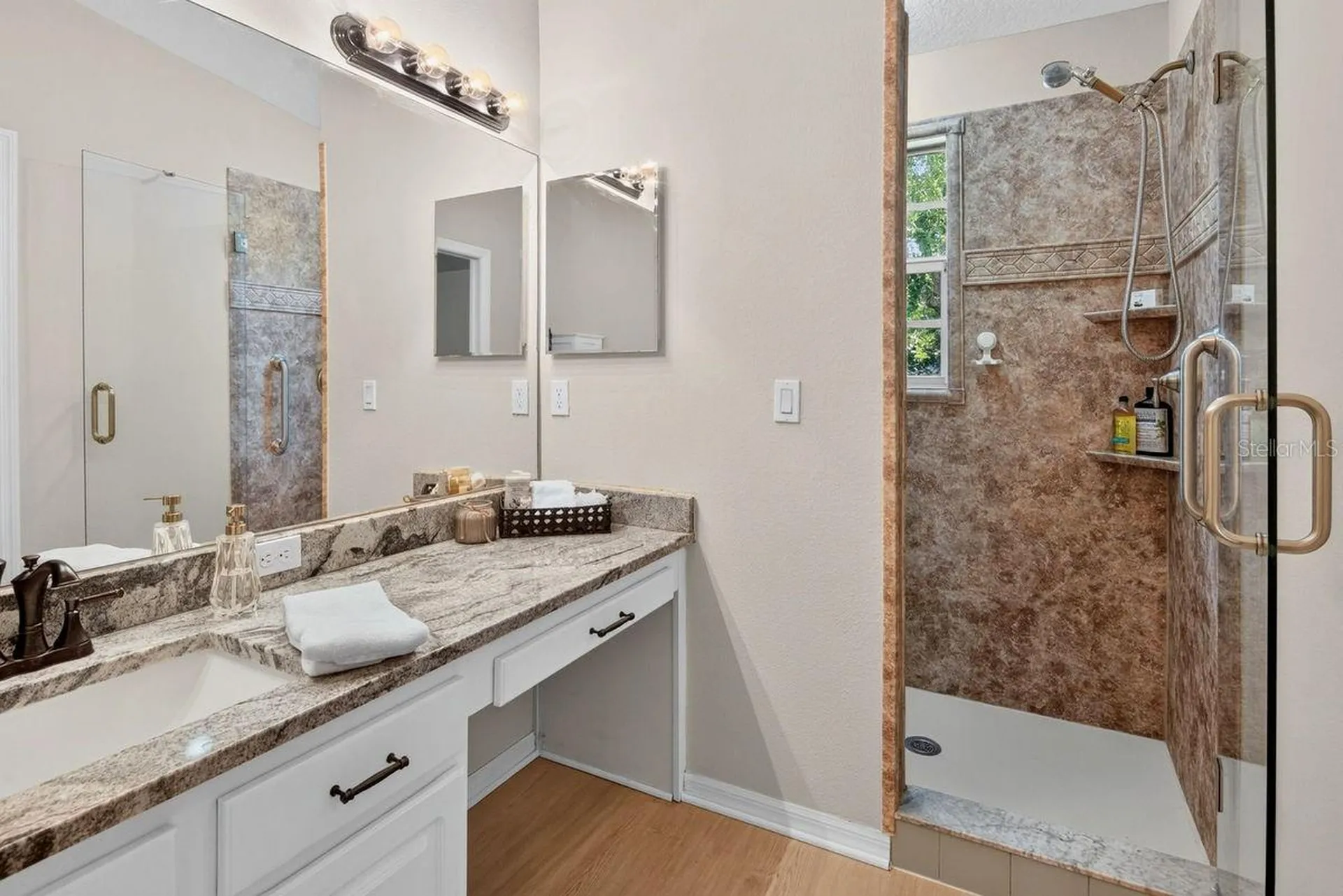648 Spring Lake Circle Tarpon Springs FL 34688