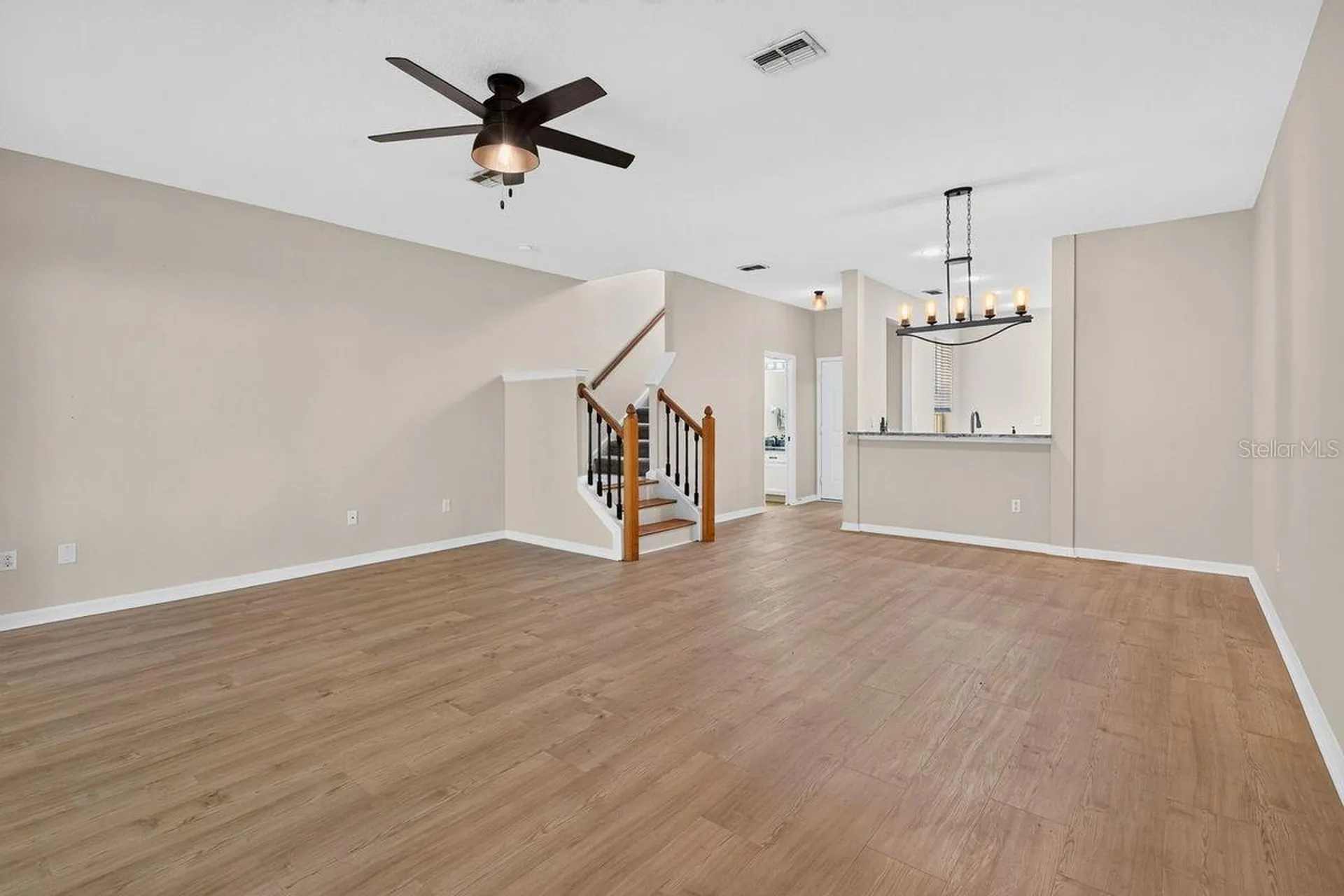 648 Spring Lake Circle Tarpon Springs FL 34688