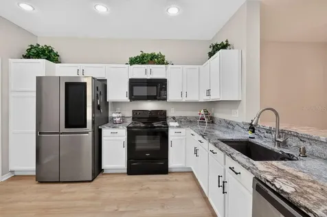 648 Spring Lake Circle Tarpon Springs FL 34688