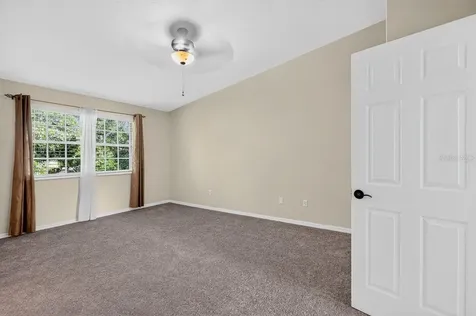 648 Spring Lake Circle Tarpon Springs FL 34688