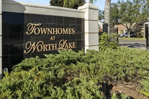 648 Spring Lake Circle Tarpon Springs FL 34688