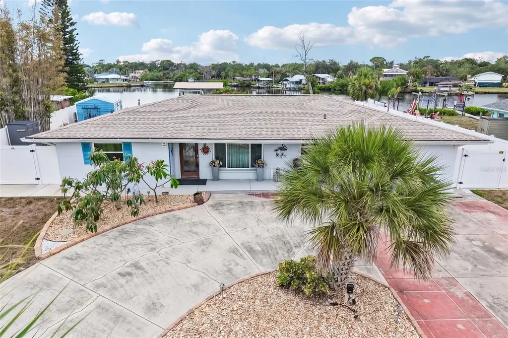 806 Blue Heron Boulevard Ruskin FL 33570