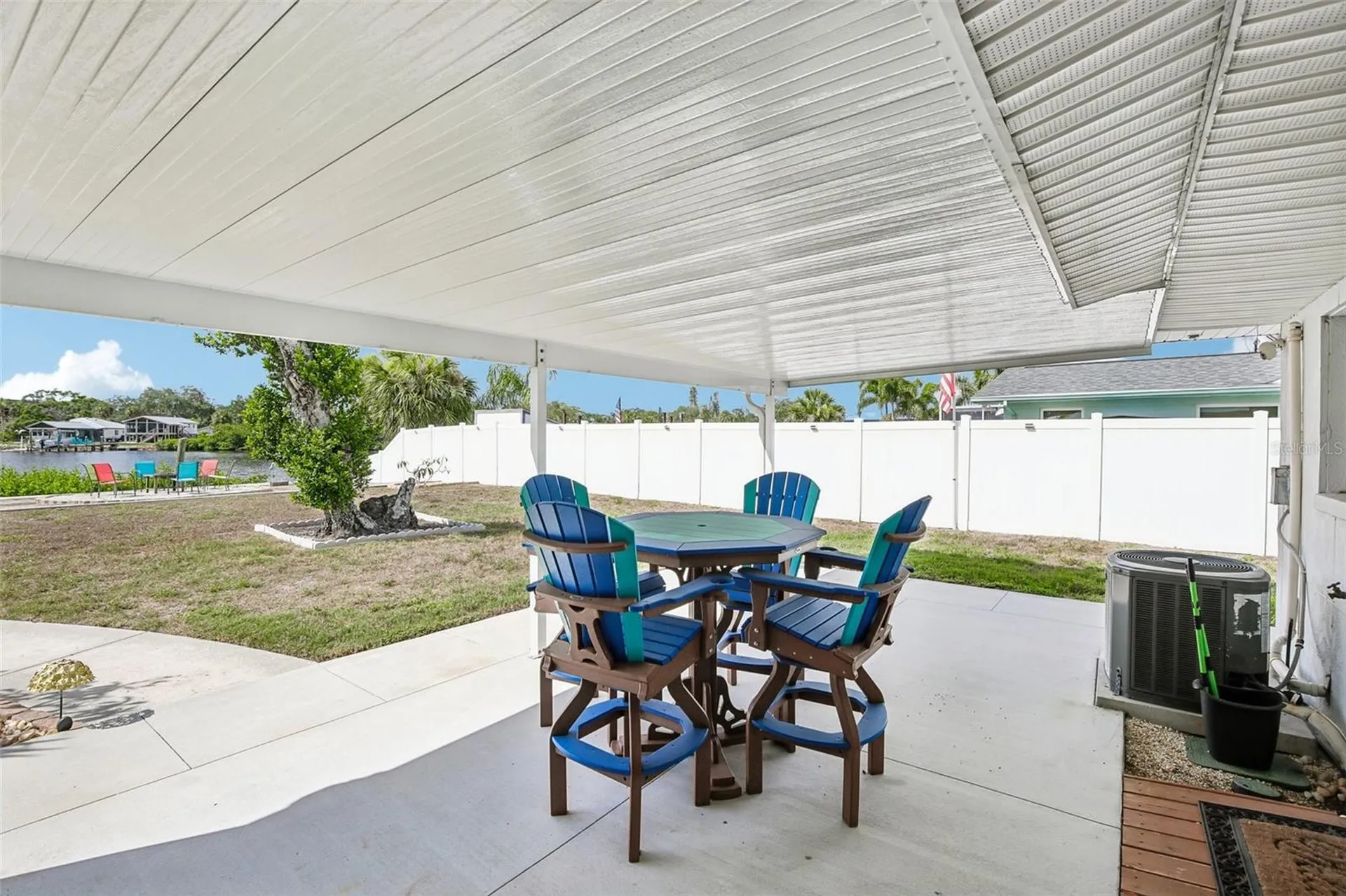 806 Blue Heron Boulevard Ruskin FL 33570