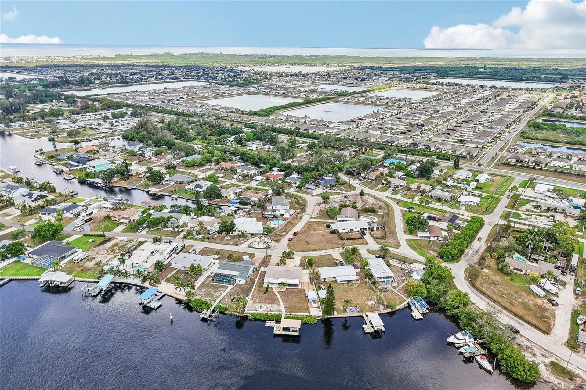 806 Blue Heron Boulevard Ruskin FL 33570