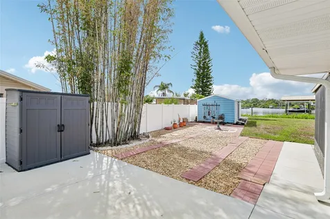 806 Blue Heron Boulevard Ruskin FL 33570