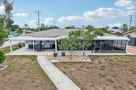 806 Blue Heron Boulevard Ruskin FL 33570