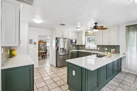 806 Blue Heron Boulevard Ruskin FL 33570