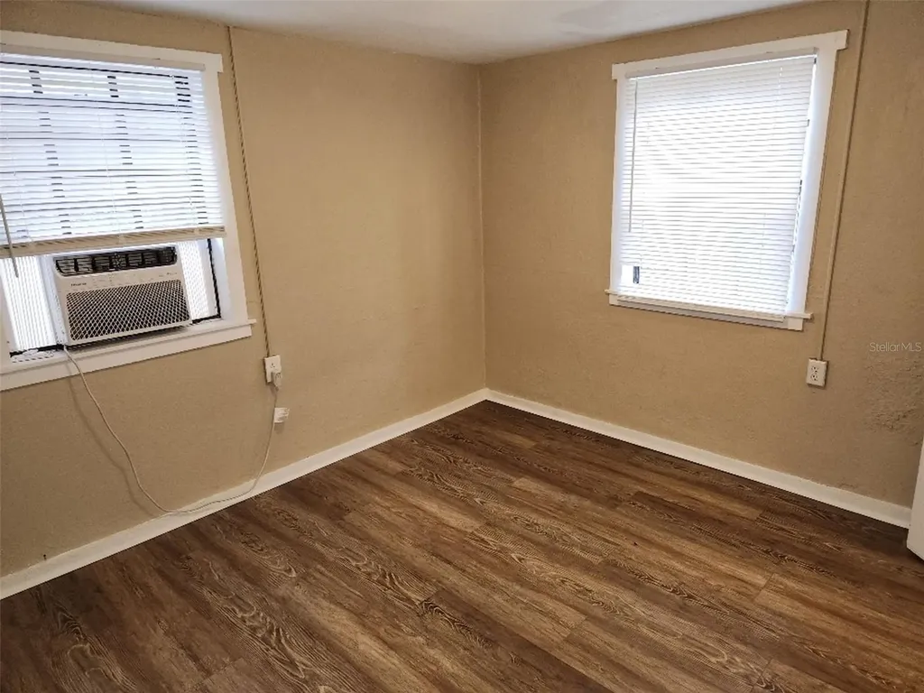 2135 8th Avenue N St Petersburg FL 33713