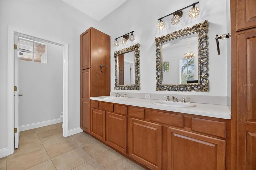 824 Islebay Drive Apollo Beach FL 33572