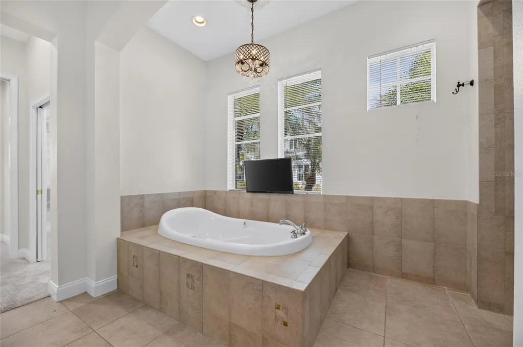 824 Islebay Drive Apollo Beach FL 33572