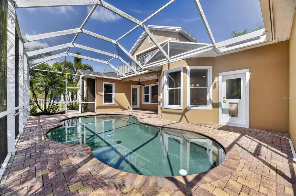 824 Islebay Drive Apollo Beach FL 33572
