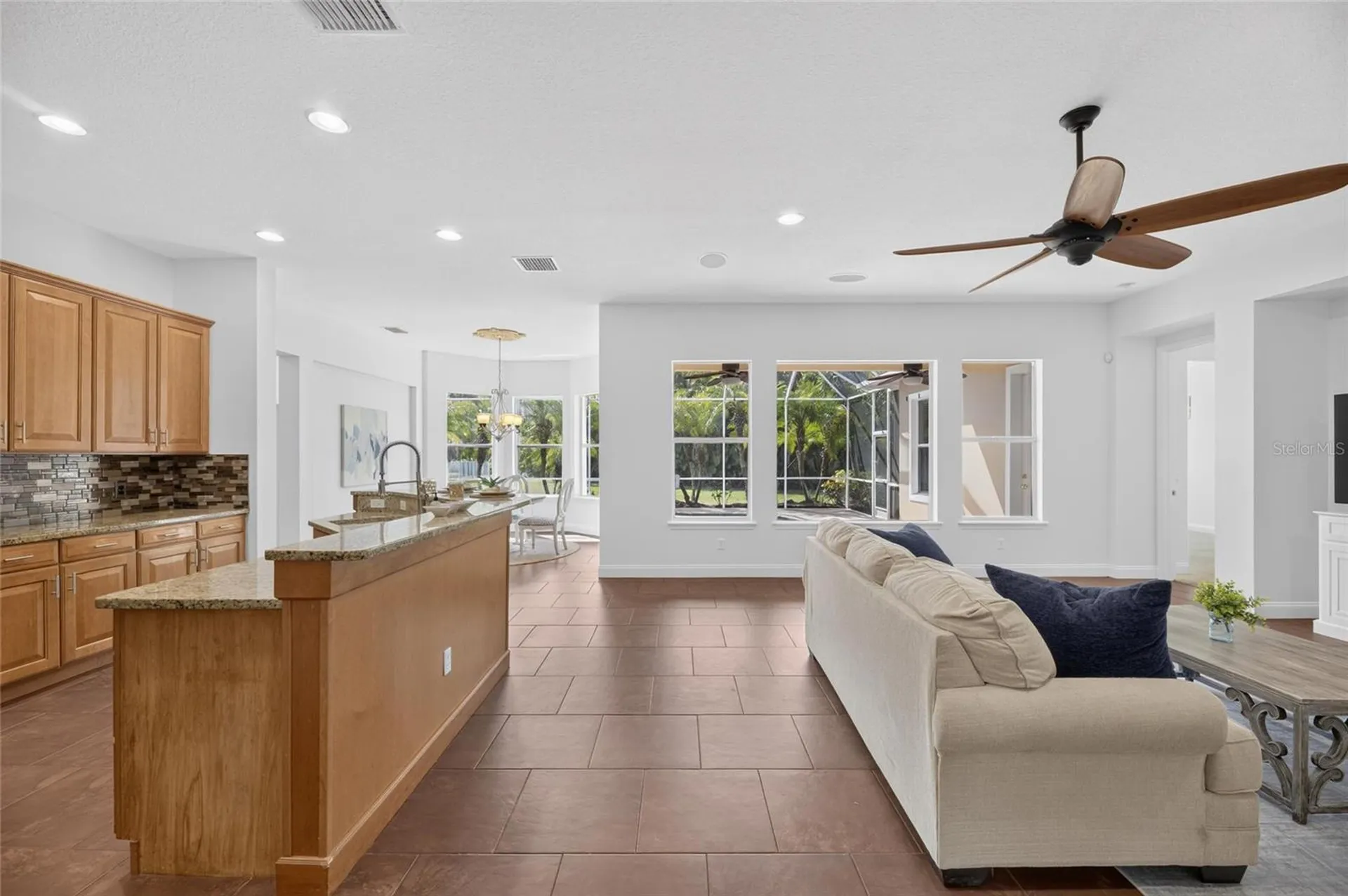 824 Islebay Drive Apollo Beach FL 33572
