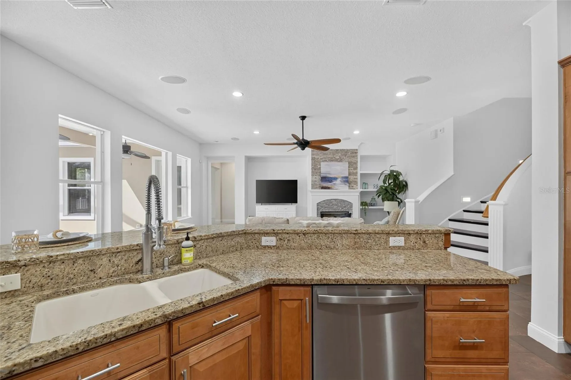 824 Islebay Drive Apollo Beach FL 33572