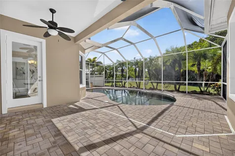 824 Islebay Drive Apollo Beach FL 33572