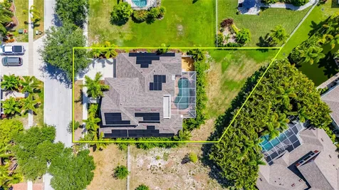 824 Islebay Drive Apollo Beach FL 33572