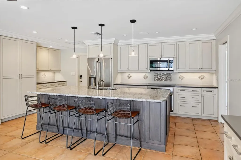 606 Owl Way Sarasota FL 34236