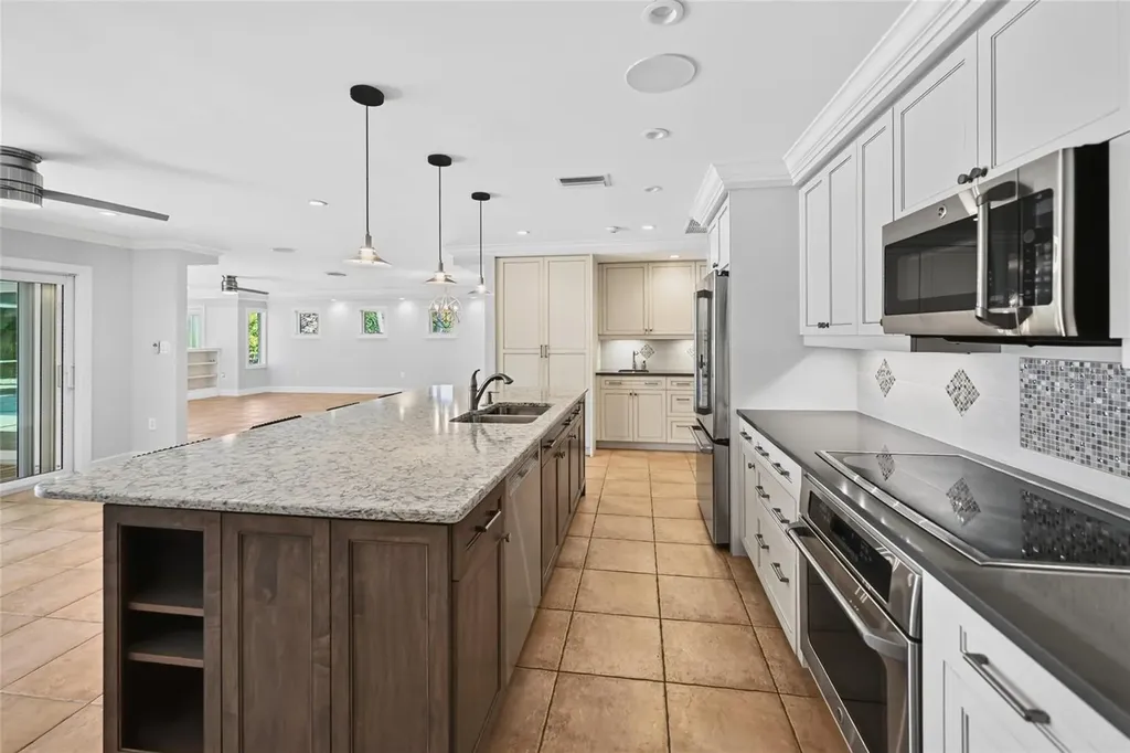 606 Owl Way Sarasota FL 34236