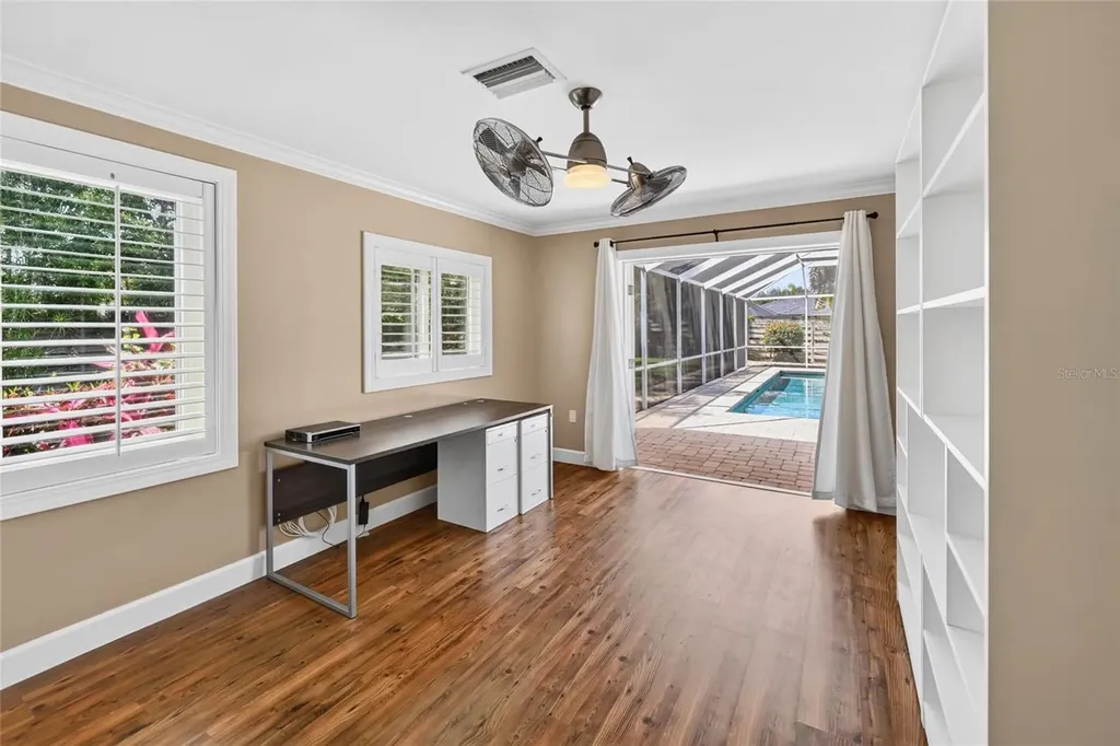606 Owl Way Sarasota FL 34236