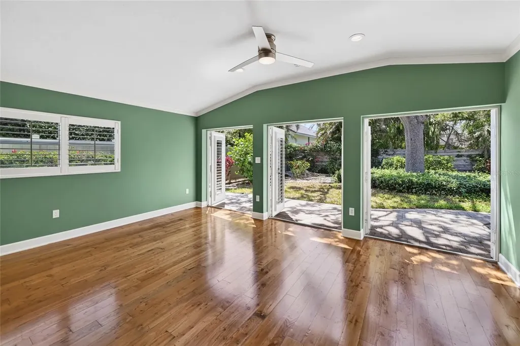 606 Owl Way Sarasota FL 34236