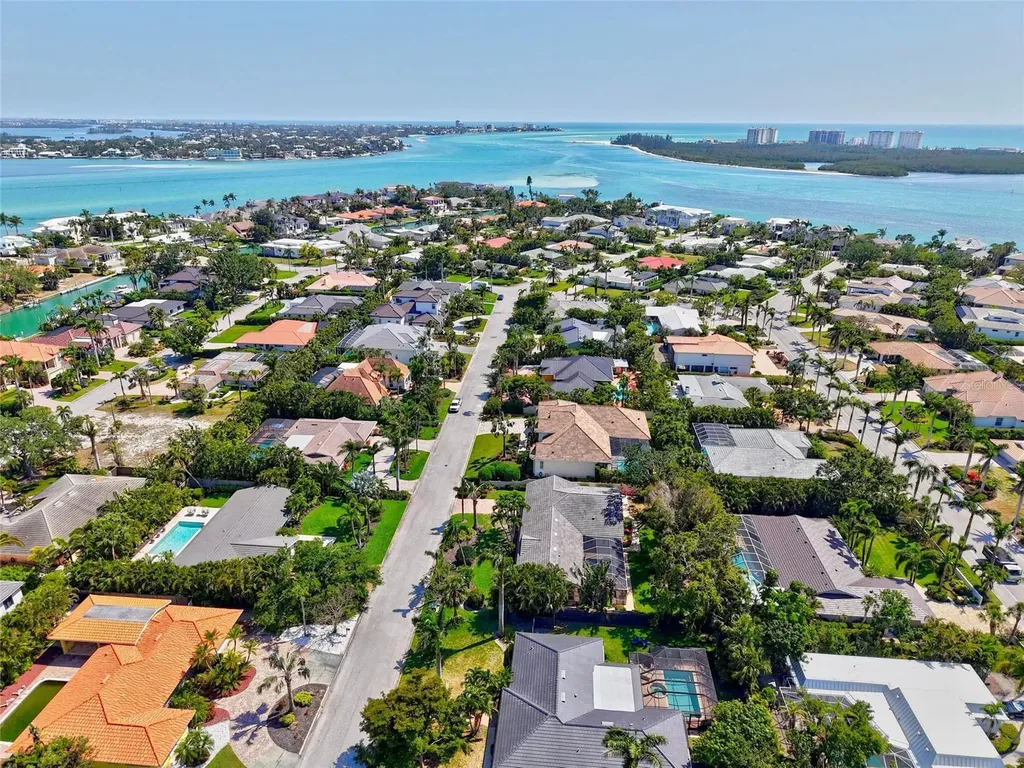606 Owl Way Sarasota FL 34236