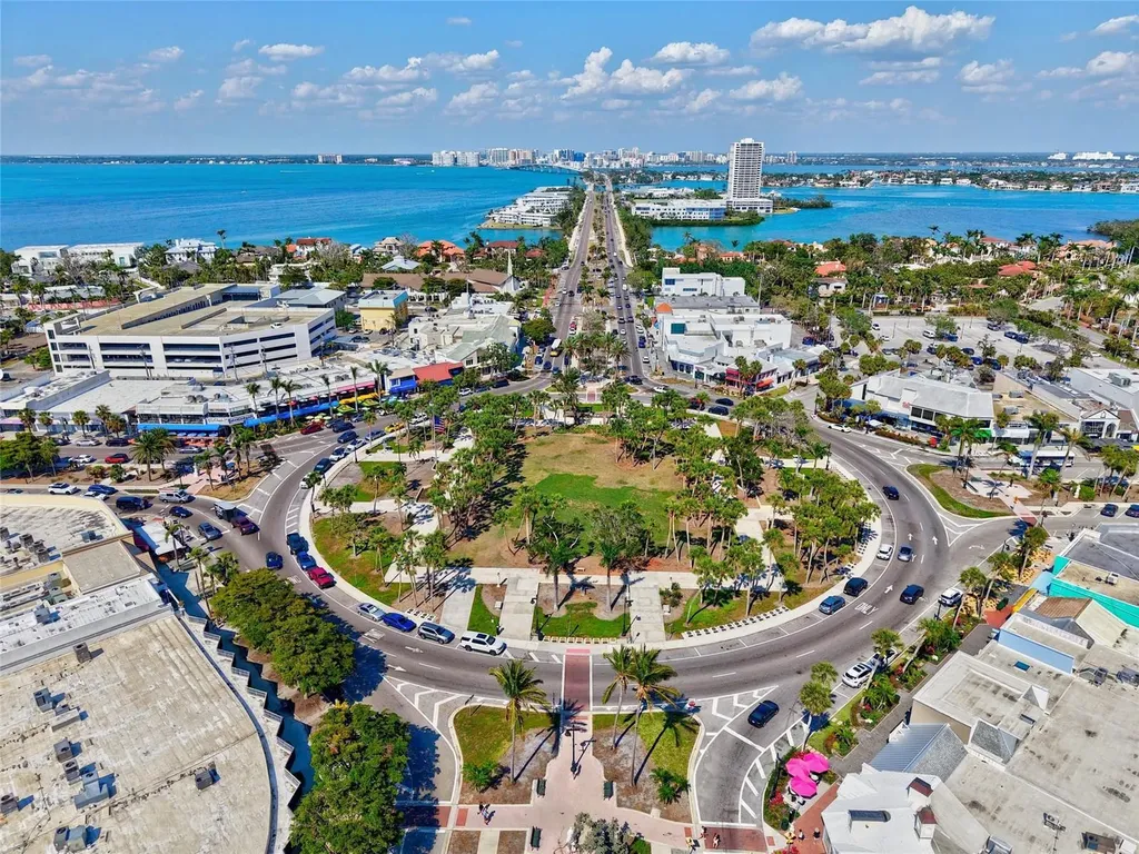 606 Owl Way Sarasota FL 34236