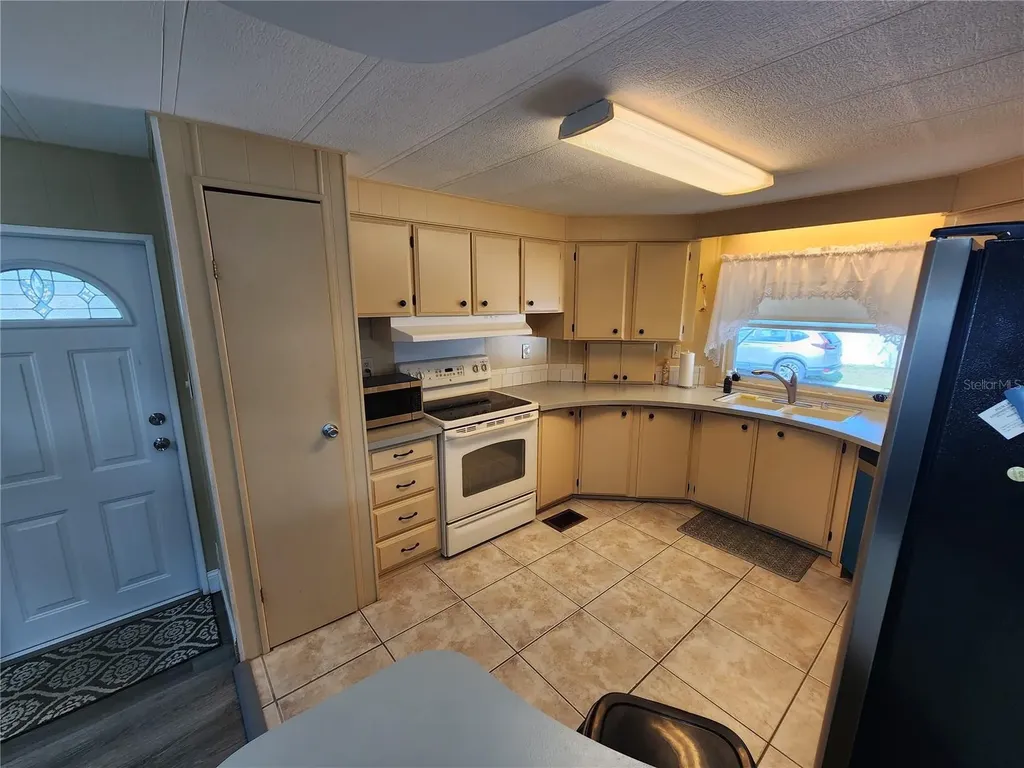 808 53rd Avenue E Bradenton FL 34203
