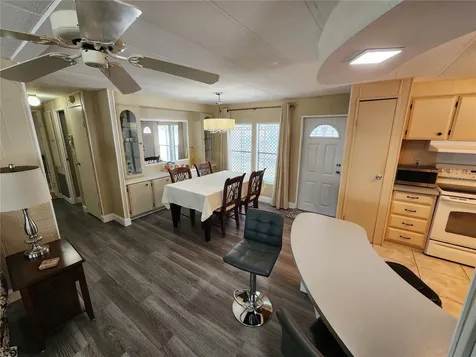 808 53rd Avenue E Bradenton FL 34203