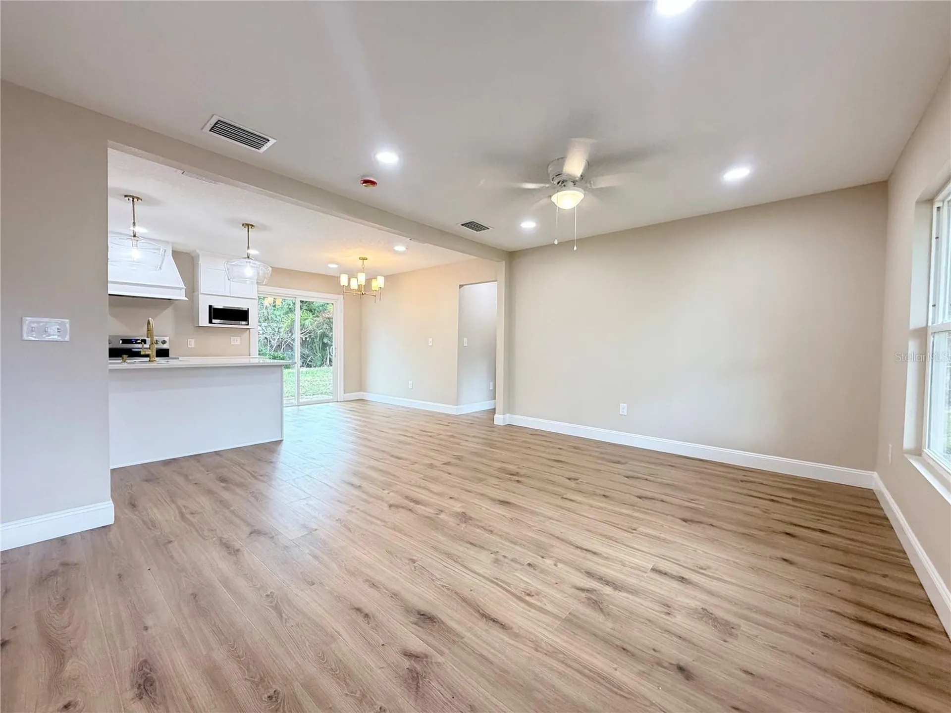 1427 Murillo Loop Ruskin FL 33570