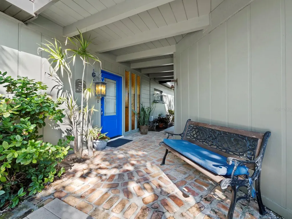 5451 Shadow Lawn Drive Sarasota FL 34242