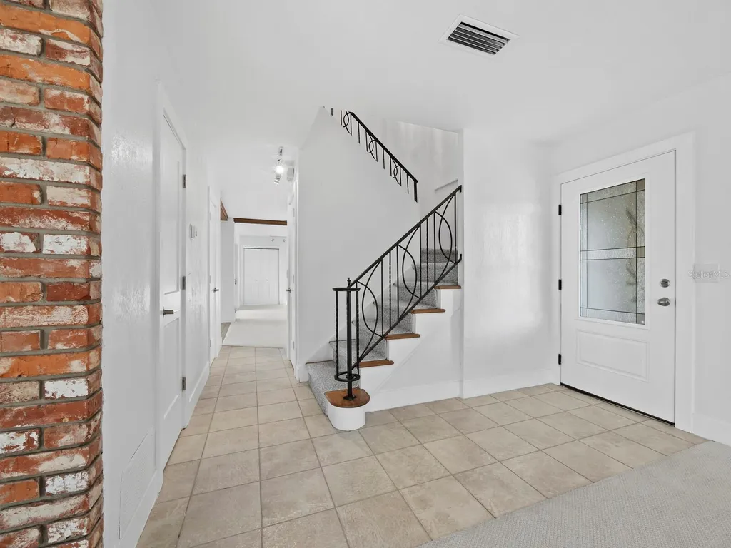 5451 Shadow Lawn Drive Sarasota FL 34242