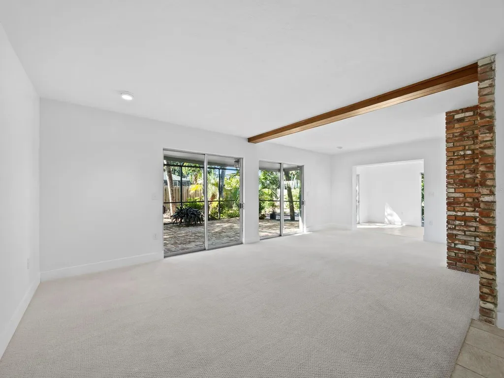 5451 Shadow Lawn Drive Sarasota FL 34242