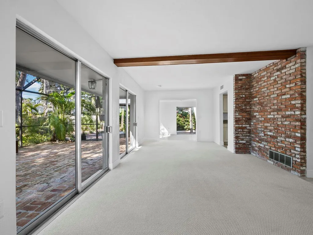 5451 Shadow Lawn Drive Sarasota FL 34242