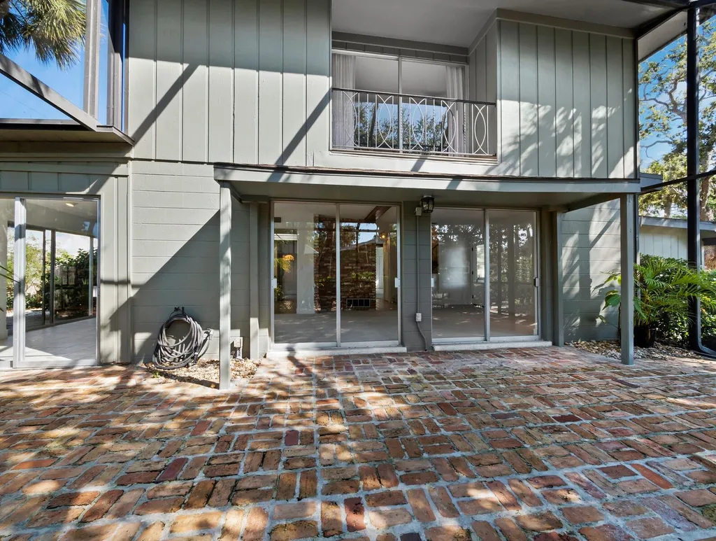 5451 Shadow Lawn Drive Sarasota FL 34242