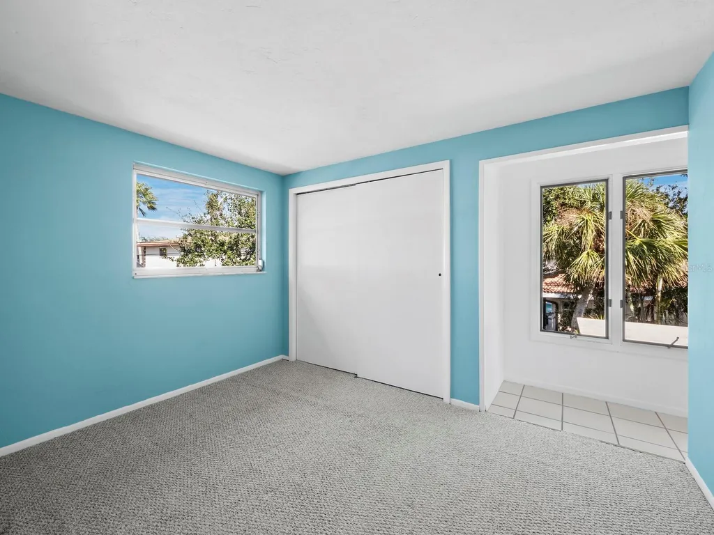 5451 Shadow Lawn Drive Sarasota FL 34242
