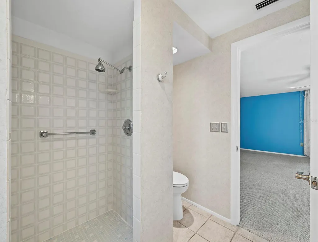 5451 Shadow Lawn Drive Sarasota FL 34242