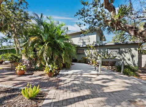 5451 Shadow Lawn Drive Sarasota FL 34242