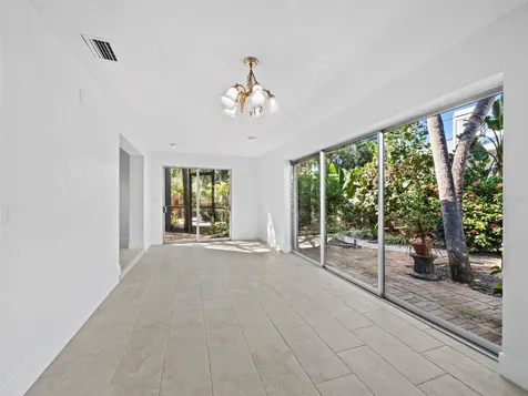 5451 Shadow Lawn Drive Sarasota FL 34242