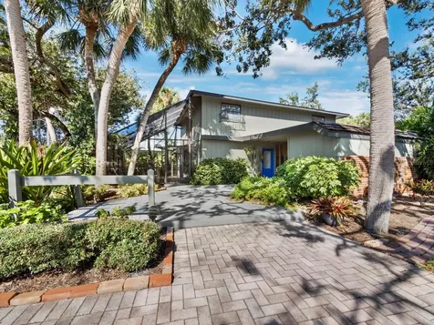 5451 Shadow Lawn Drive Sarasota FL 34242