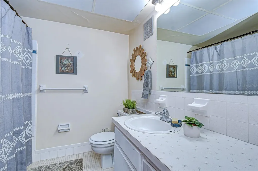 5150 10th Avenue N St Petersburg FL 33710