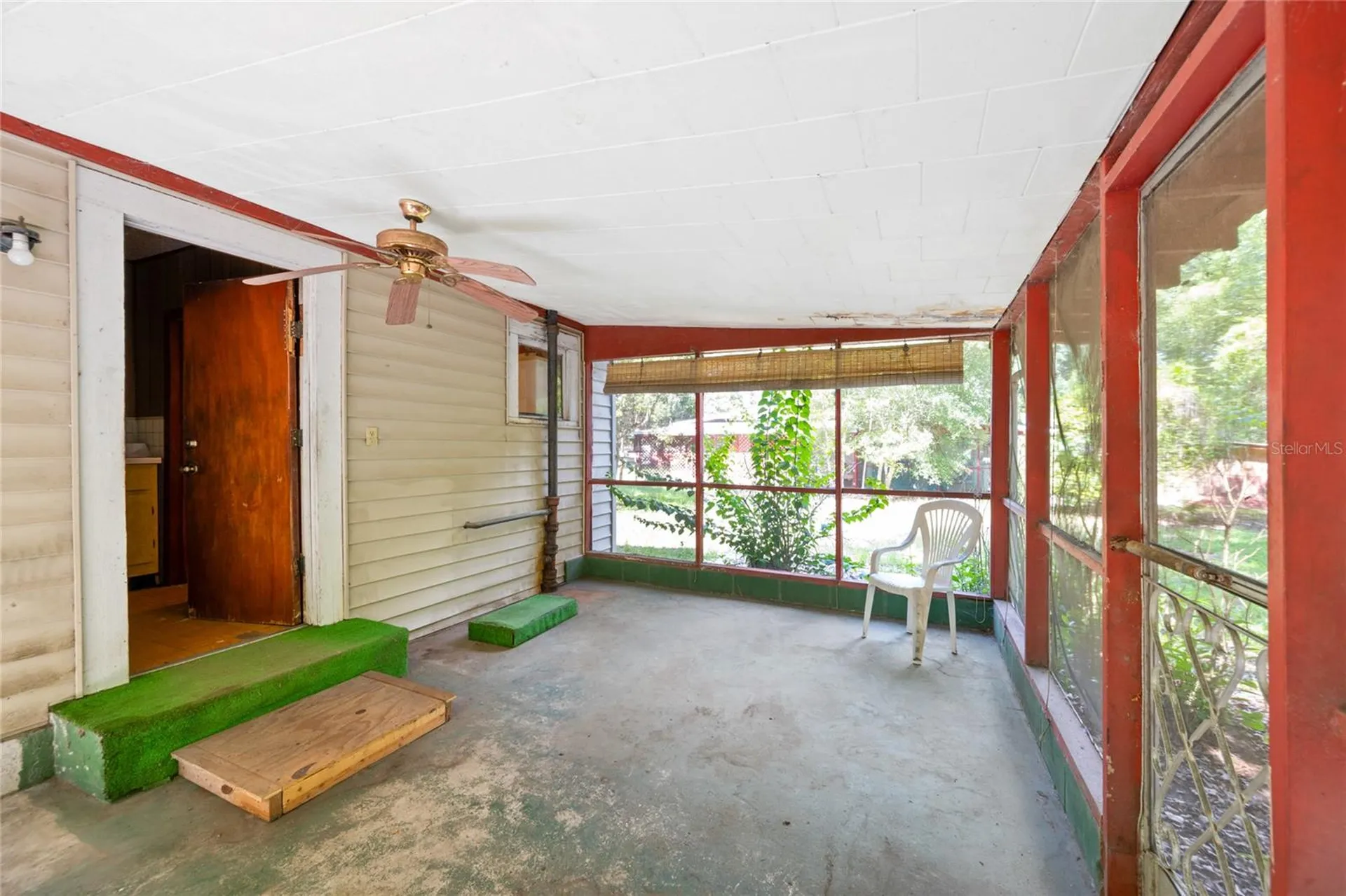 140 W Ponkan Road Apopka FL 32712