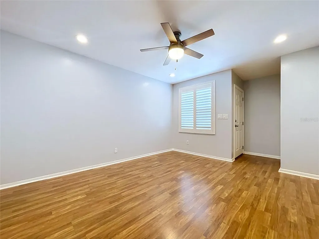 4517 W La Villa Lane Tampa FL 33611